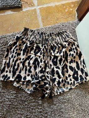 one 5 one Leopard-Print Shorts - Black & Cream